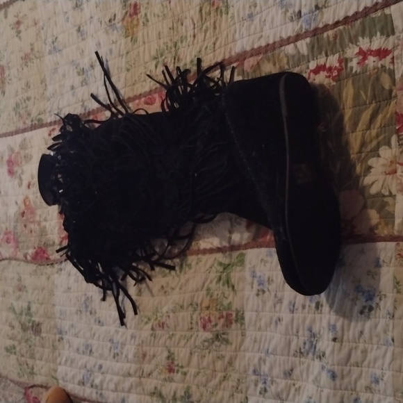 Boots - Picture 5 of 5